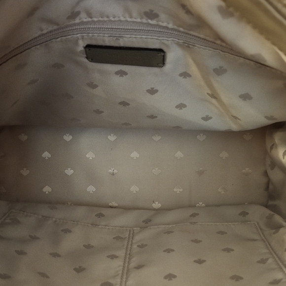 Kate Spade Tote Bag w/Free Kate Spade Earrings - Picture 9 of 16